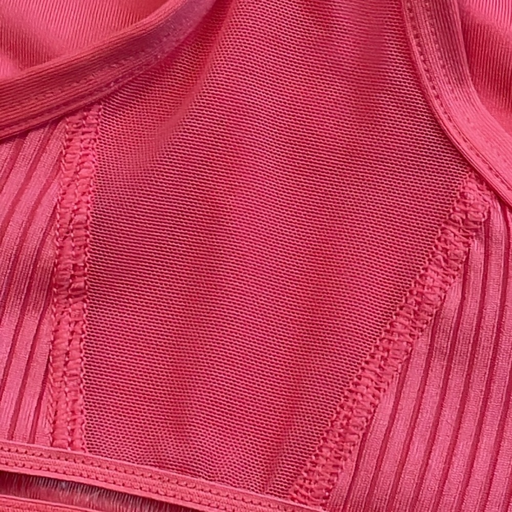 PINK Sport Ultimate Lightly Lined Sports Bra. Coral. Size XL. Adjustable. GUC - Picture 7 of 11